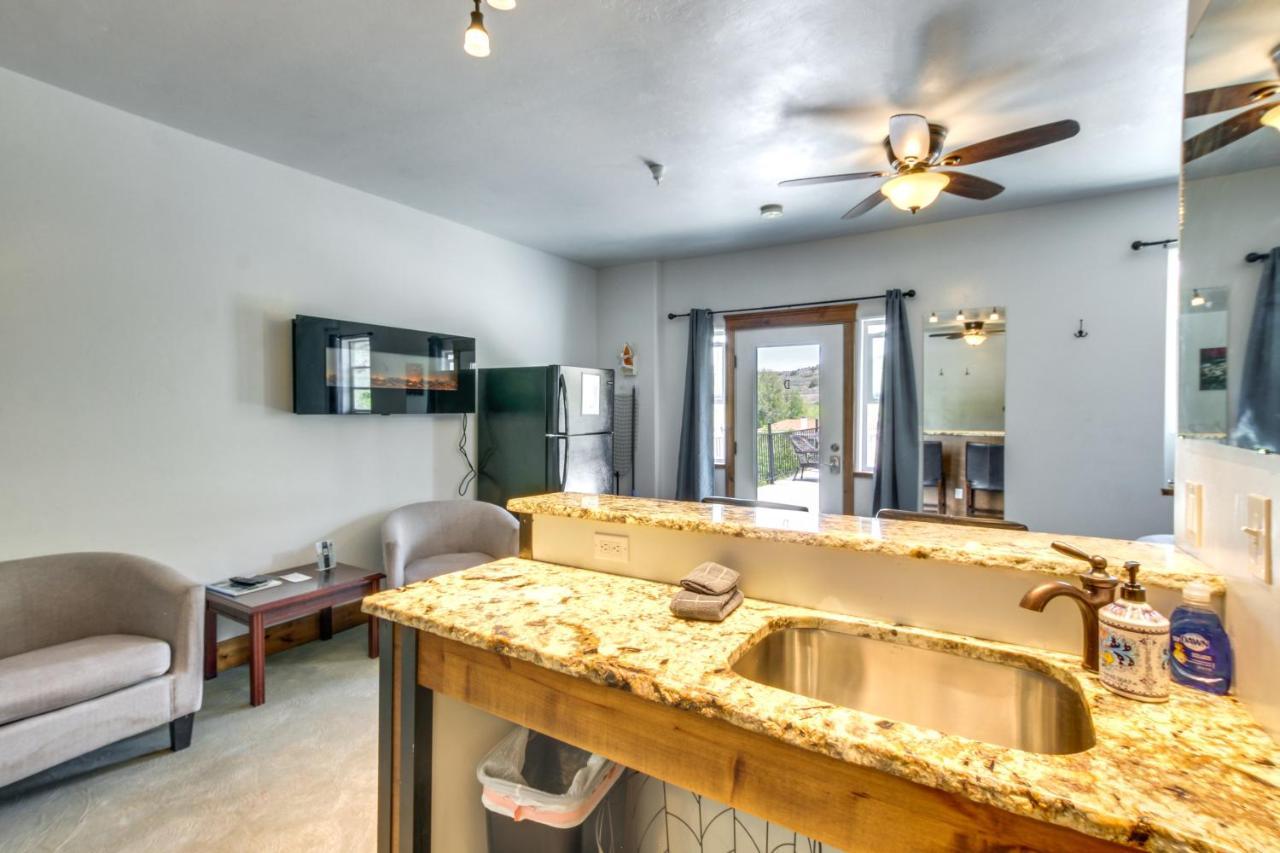 Central Lava Hot Springs Studio With Deck And Views! Extérieur photo