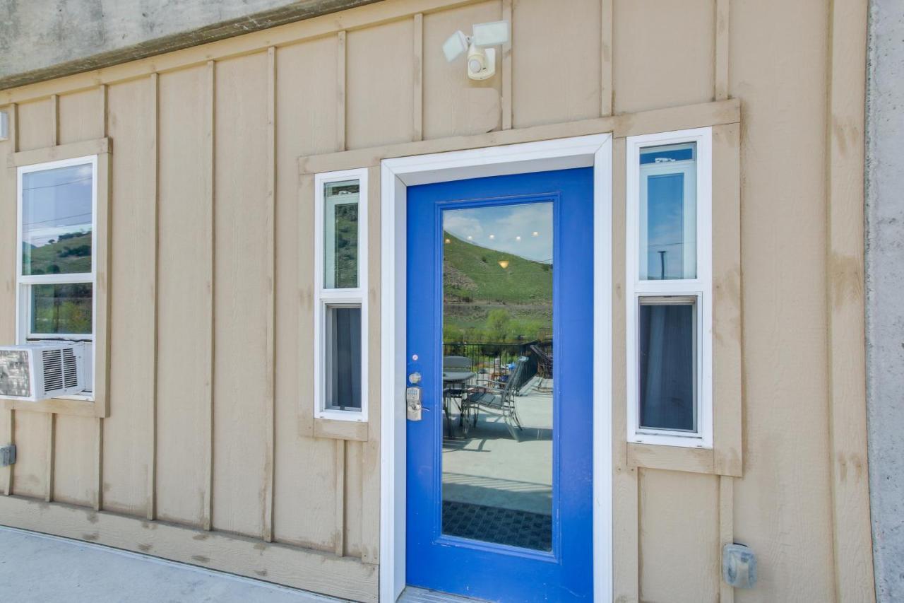 Central Lava Hot Springs Studio With Deck And Views! Extérieur photo